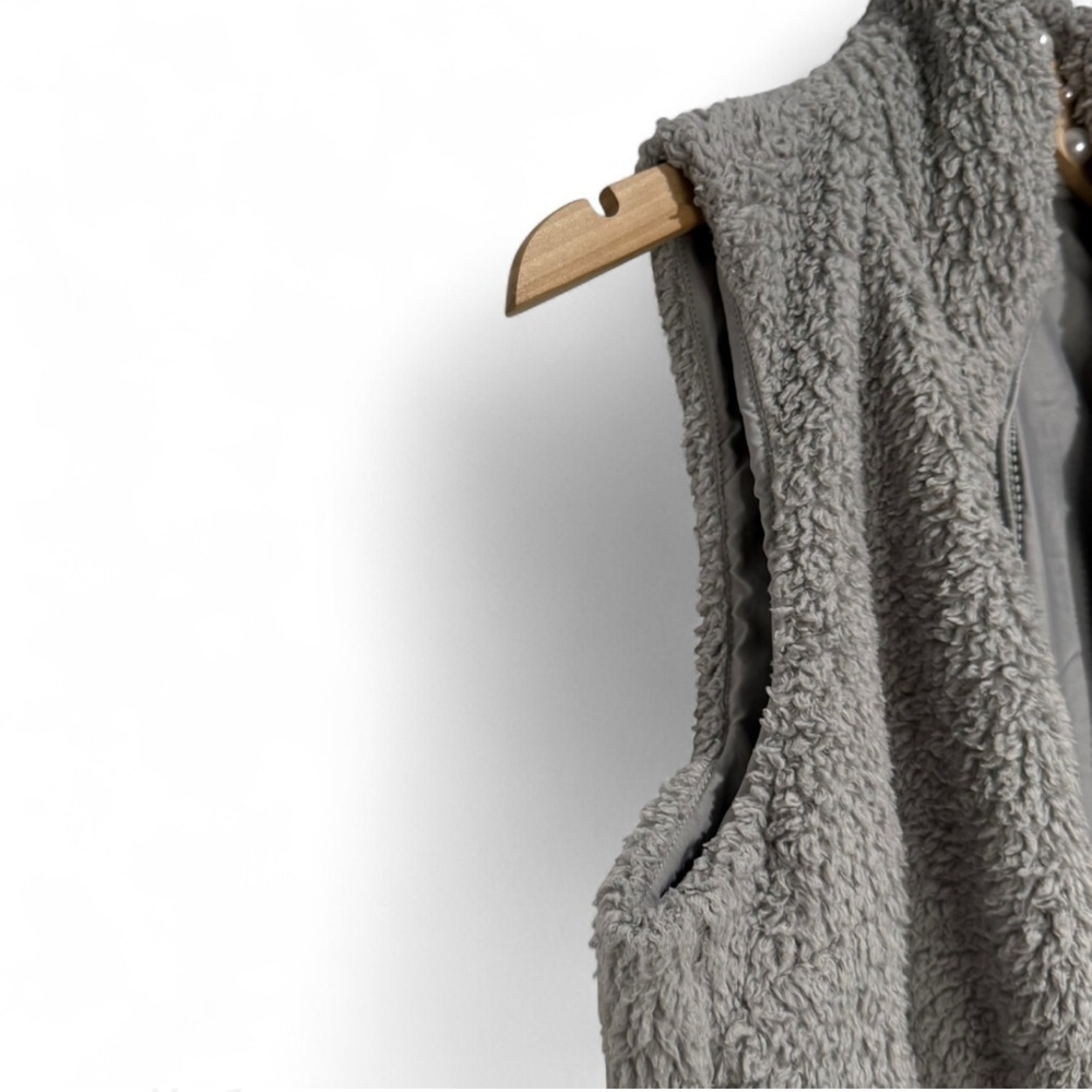 Patagonia Women's Los Gatos Fleece Vest, Grey, Small Gorpcore Cabincore Outdoors - Picture 5 of 10